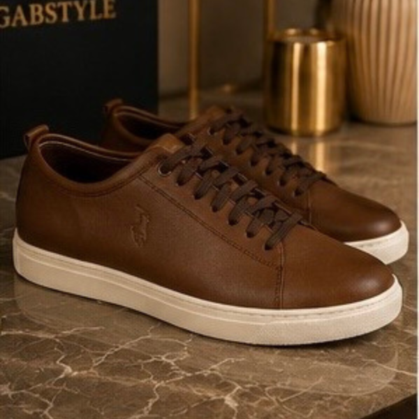 Baskets Homme Marron en Cuir – Sneakers Élégantes à Semelle Blanche